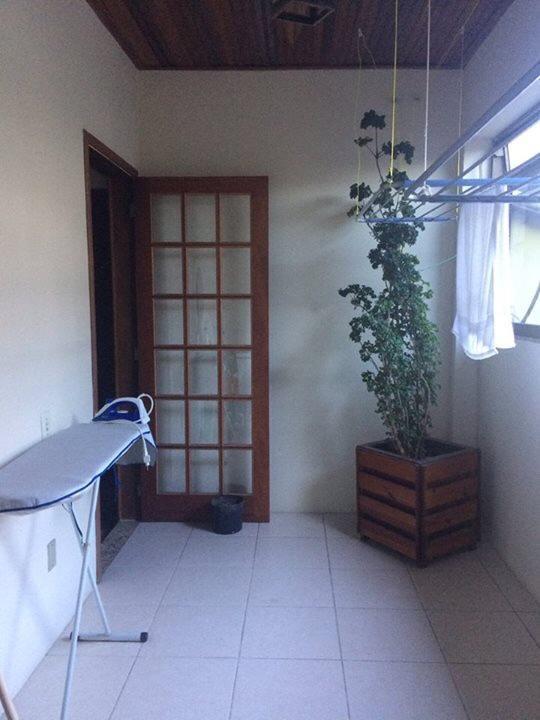 Le Monde Hostel - Suites E Camas أنجرا دوس ريس المظهر الخارجي الصورة